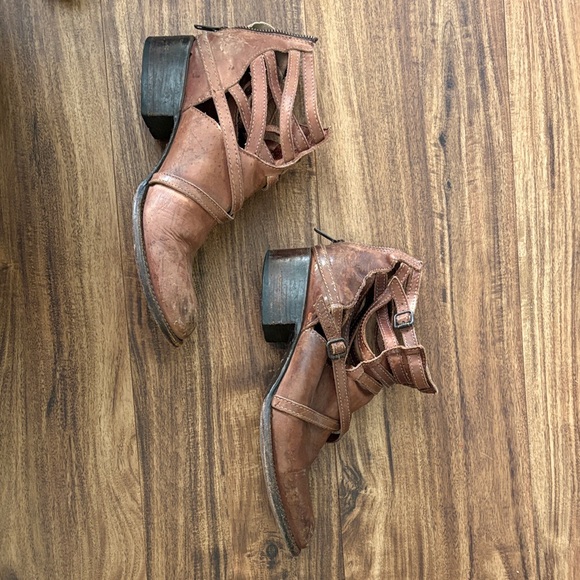 Freebird by Steven Distressed Brown Ankle Booties - Picture 2 of 4